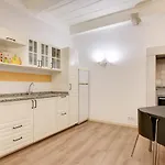 Charming New In The Heart Of Apartmán