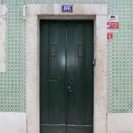 Charming New In The Heart Of *